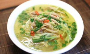 Cách nấu tô phở gà ngon đậm vị cho ngày xuân 1 cach nau pho ga ngon1