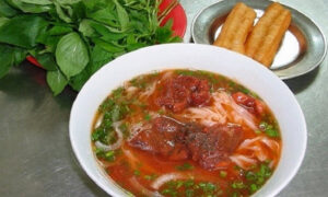 Đổi vị cho cả nhà với món phở bò xốt vang 7 pho bo xot vang1
